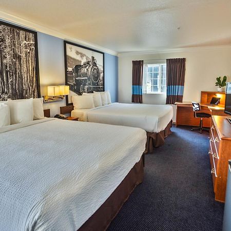 Creekside Inn & Suites Willits Exteriör bild