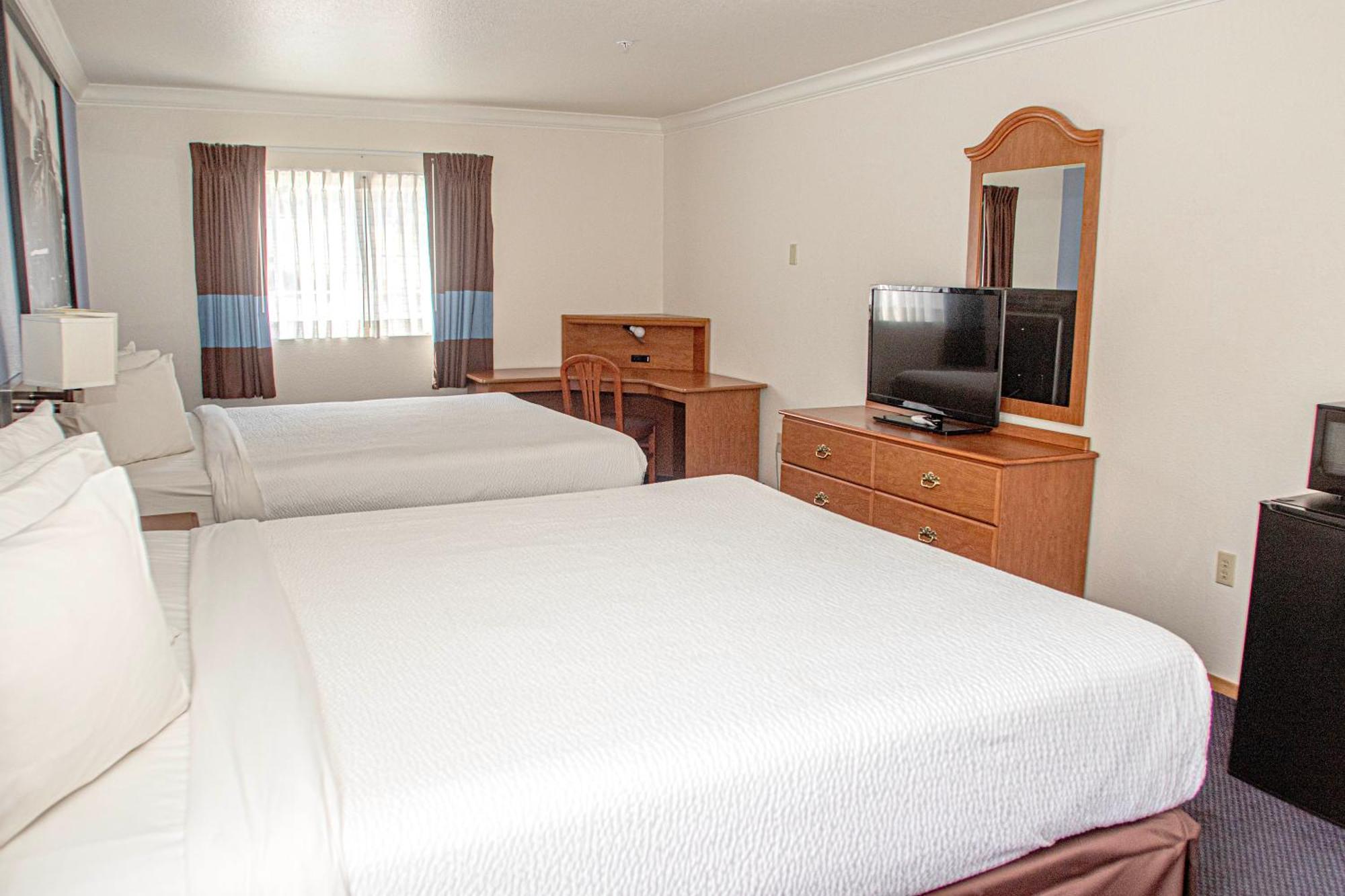 Creekside Inn & Suites Willits Exteriör bild