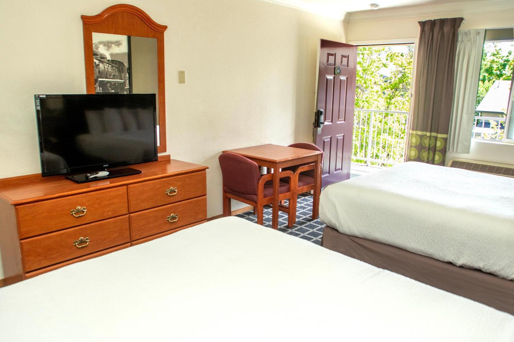 Creekside Inn & Suites Willits Exteriör bild