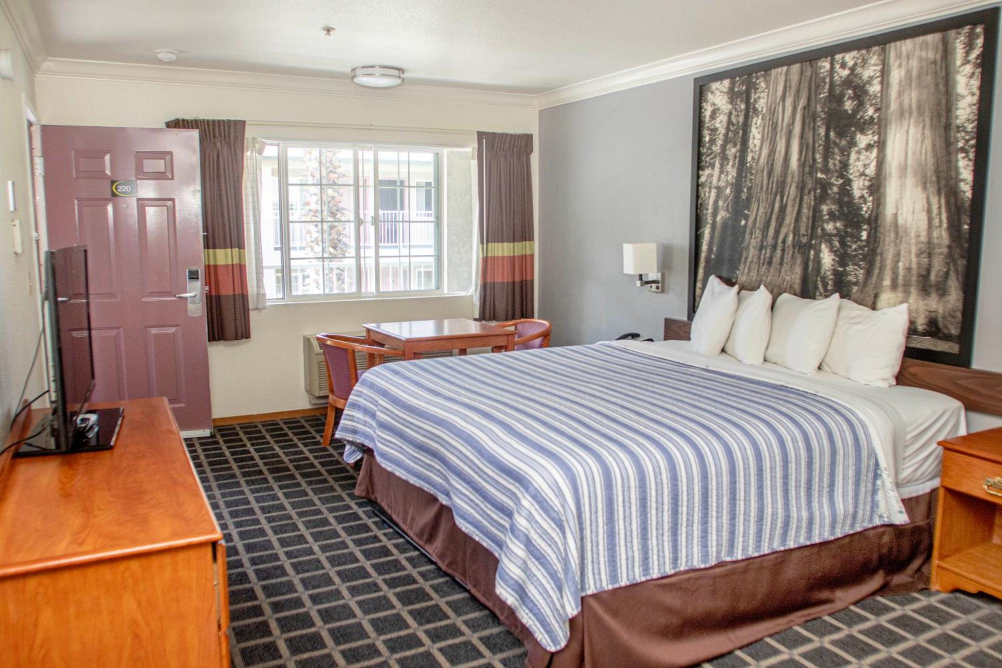 Creekside Inn & Suites Willits Exteriör bild