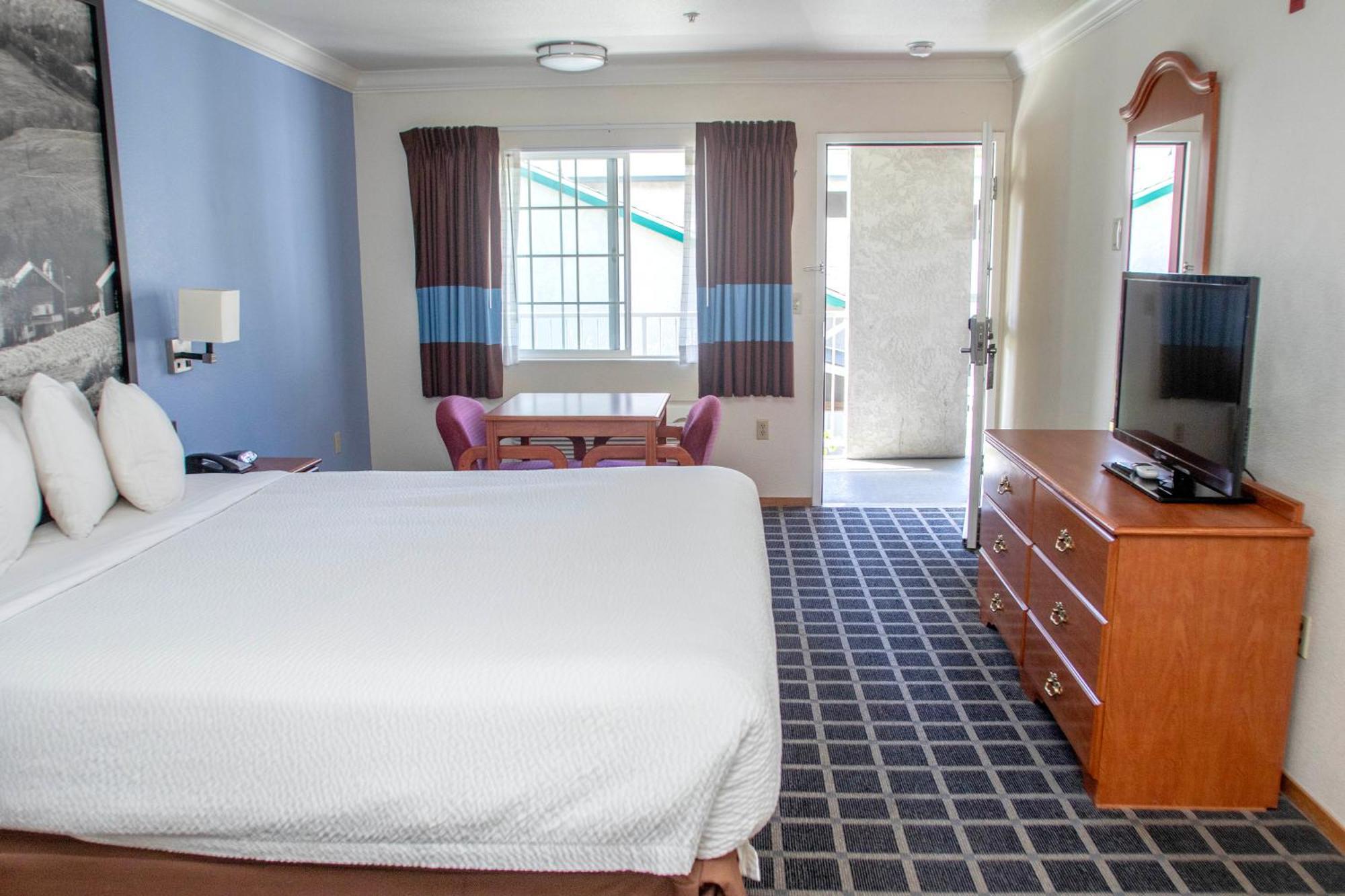 Creekside Inn & Suites Willits Exteriör bild