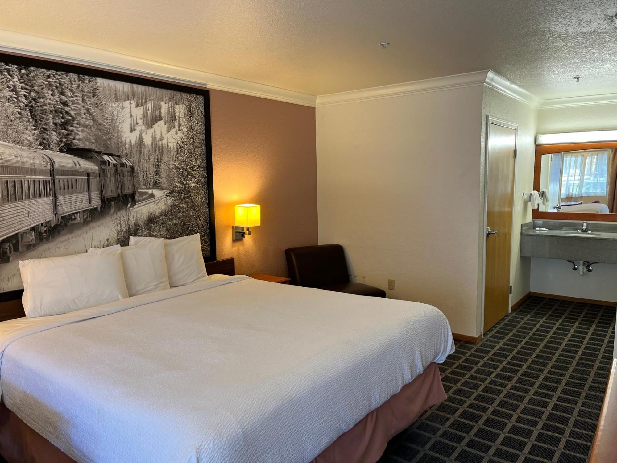 Creekside Inn & Suites Willits Exteriör bild