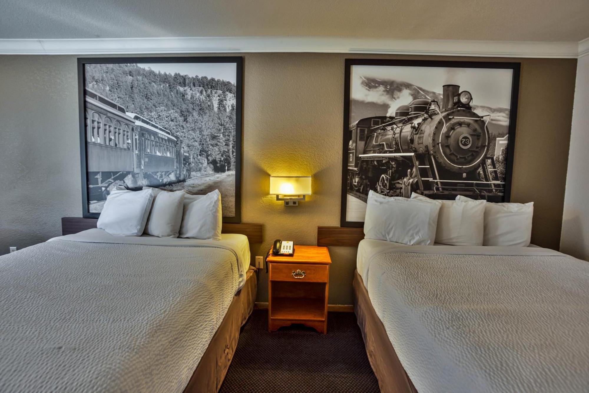 Creekside Inn & Suites Willits Exteriör bild