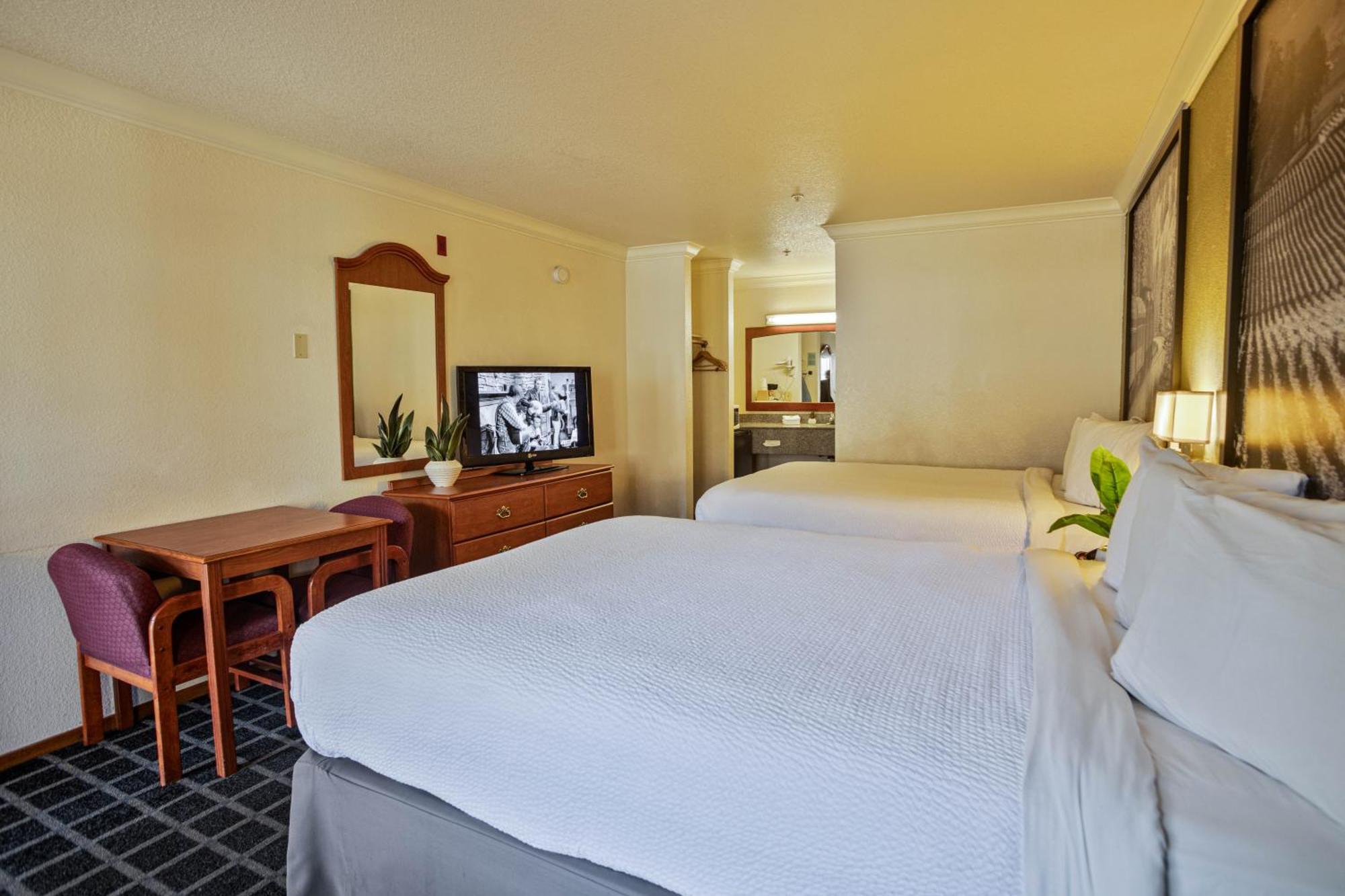 Creekside Inn & Suites Willits Exteriör bild
