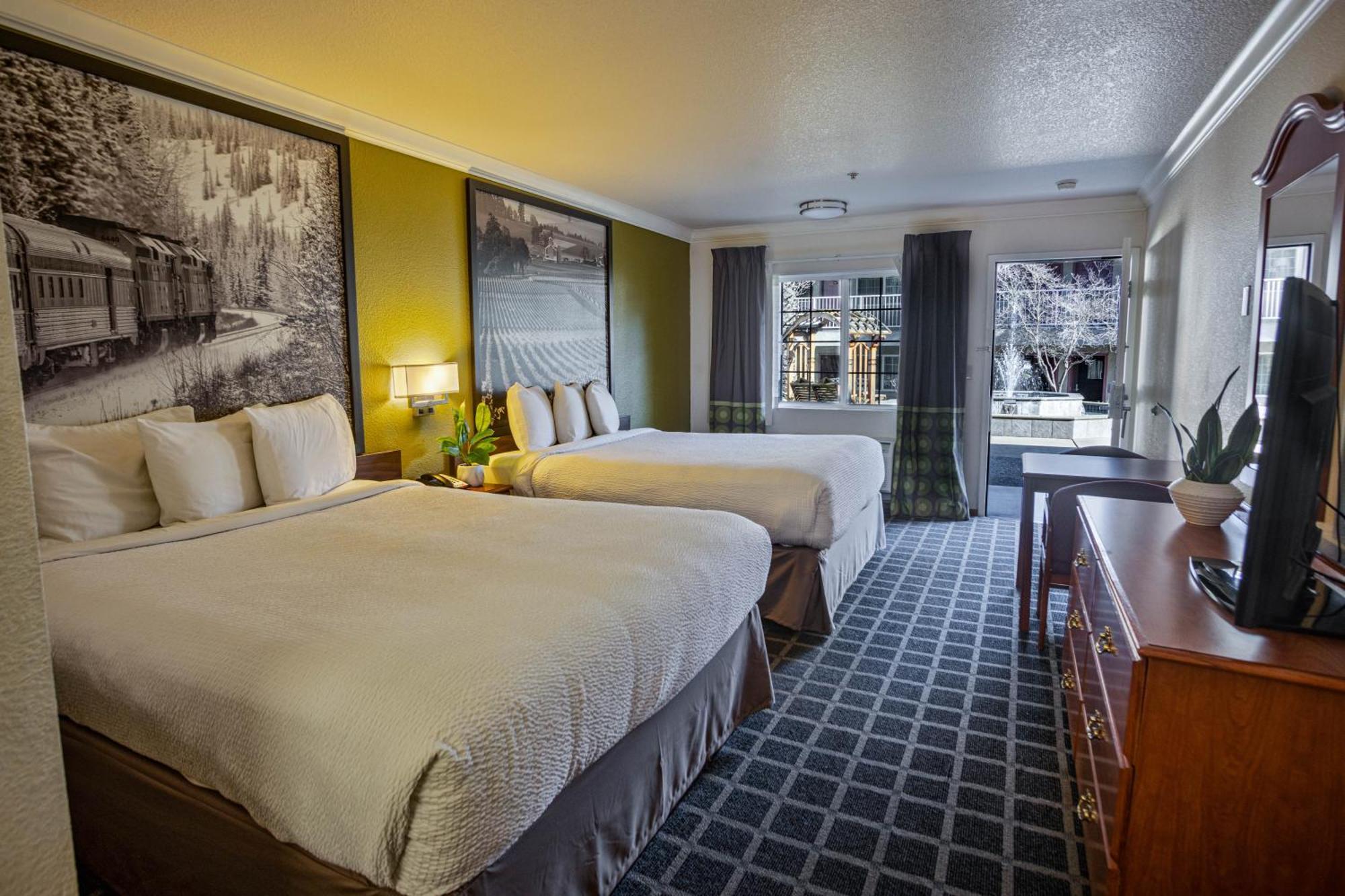Creekside Inn & Suites Willits Exteriör bild