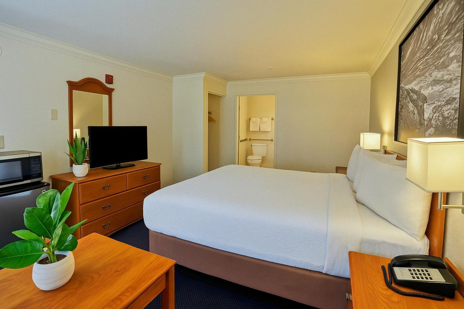 Creekside Inn & Suites Willits Exteriör bild